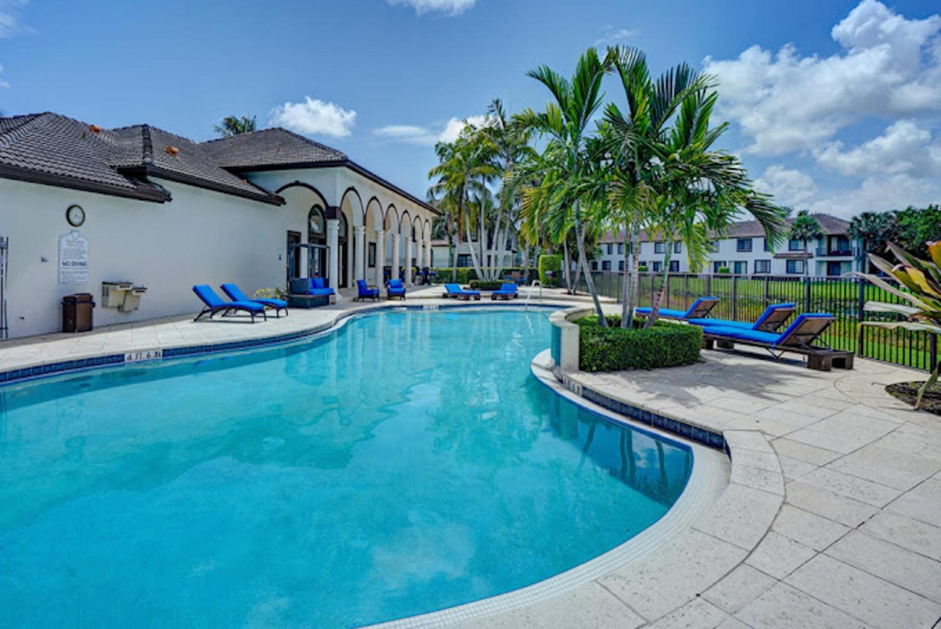 Newly Renovated Townhome With King Bed Delray Beach Zewnętrze zdjęcie
