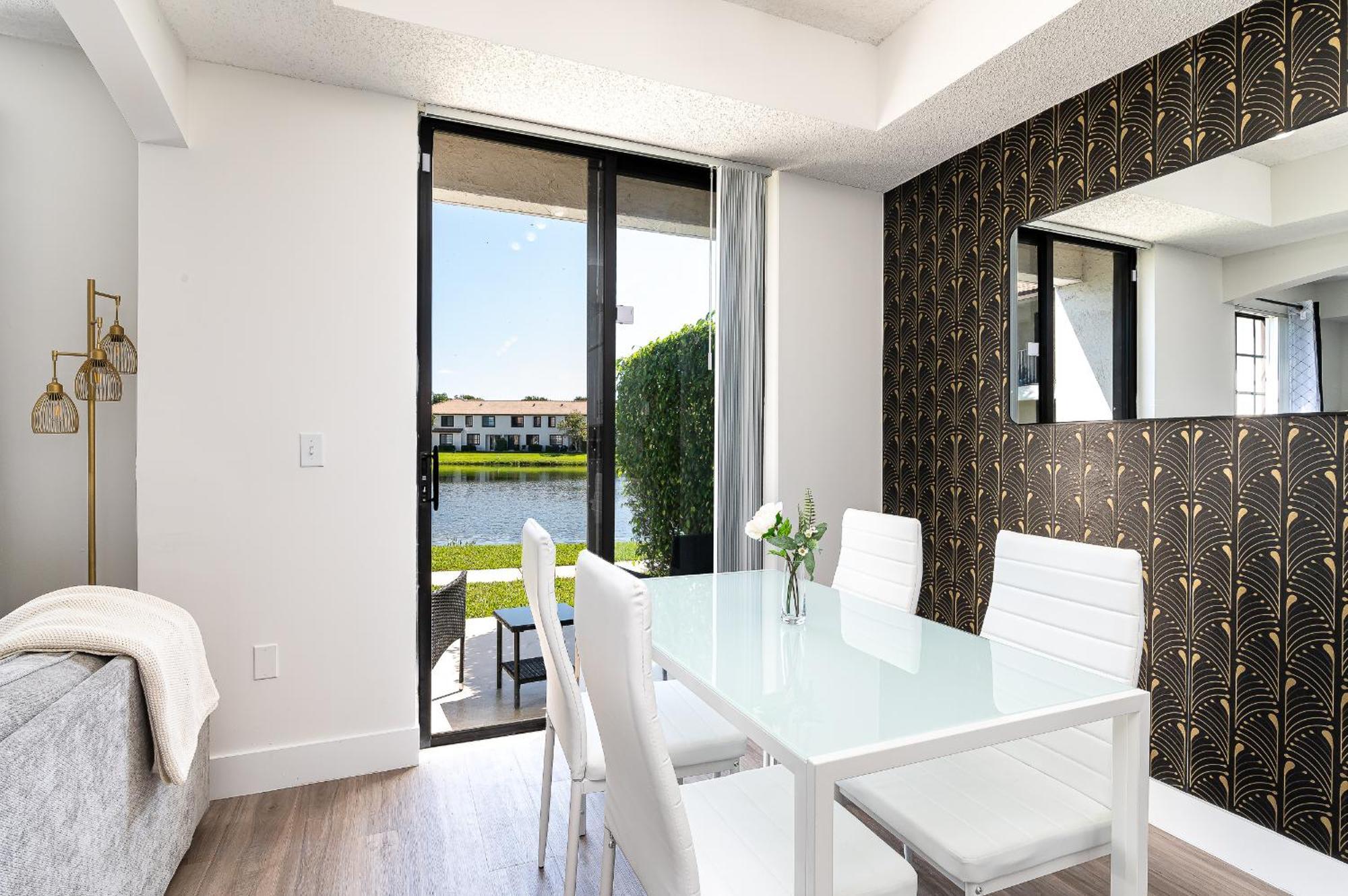 Newly Renovated Townhome With King Bed Delray Beach Zewnętrze zdjęcie