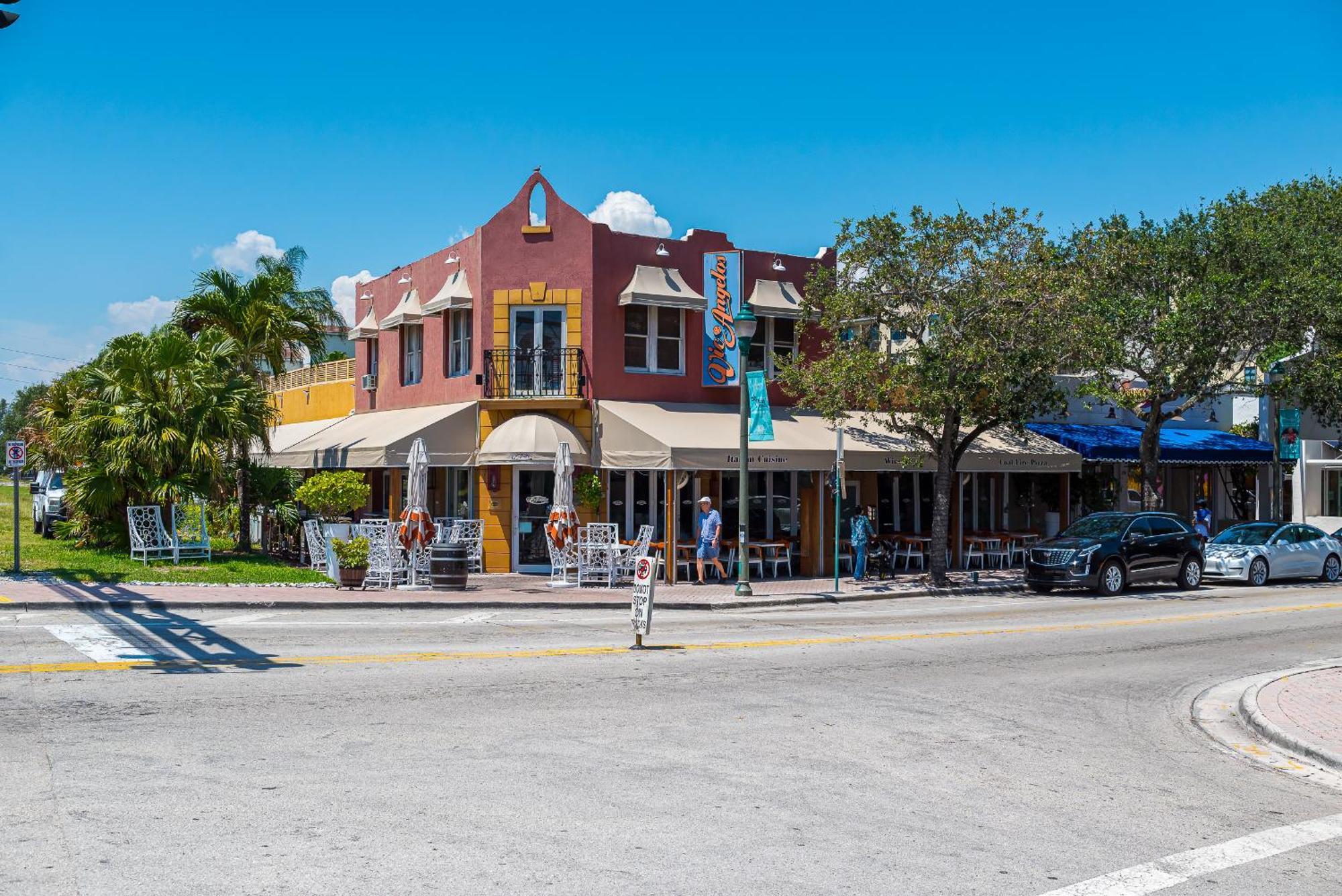 Newly Renovated Townhome With King Bed Delray Beach Zewnętrze zdjęcie